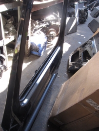 Mercedes Benz - DOOR - NO WINDOW  REGULATOR